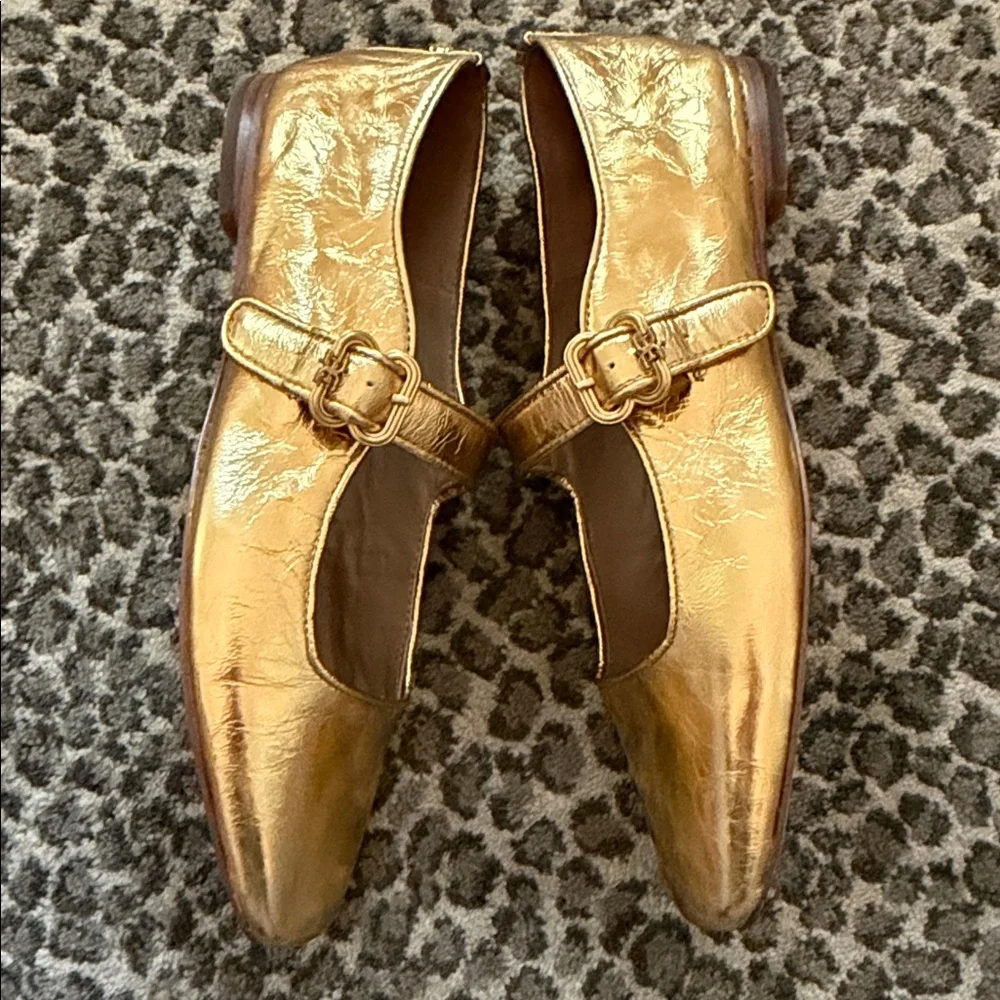 Sam Edelman Gold MICHAELA MARY JANE FLAT
Medallion Gold Leather womens size 9! - Picture 7 of 15